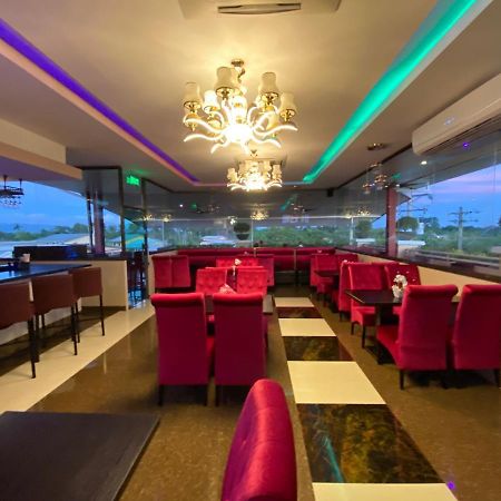 Grand Diamond Hotel Trinidad Piarco Εξωτερικό φωτογραφία